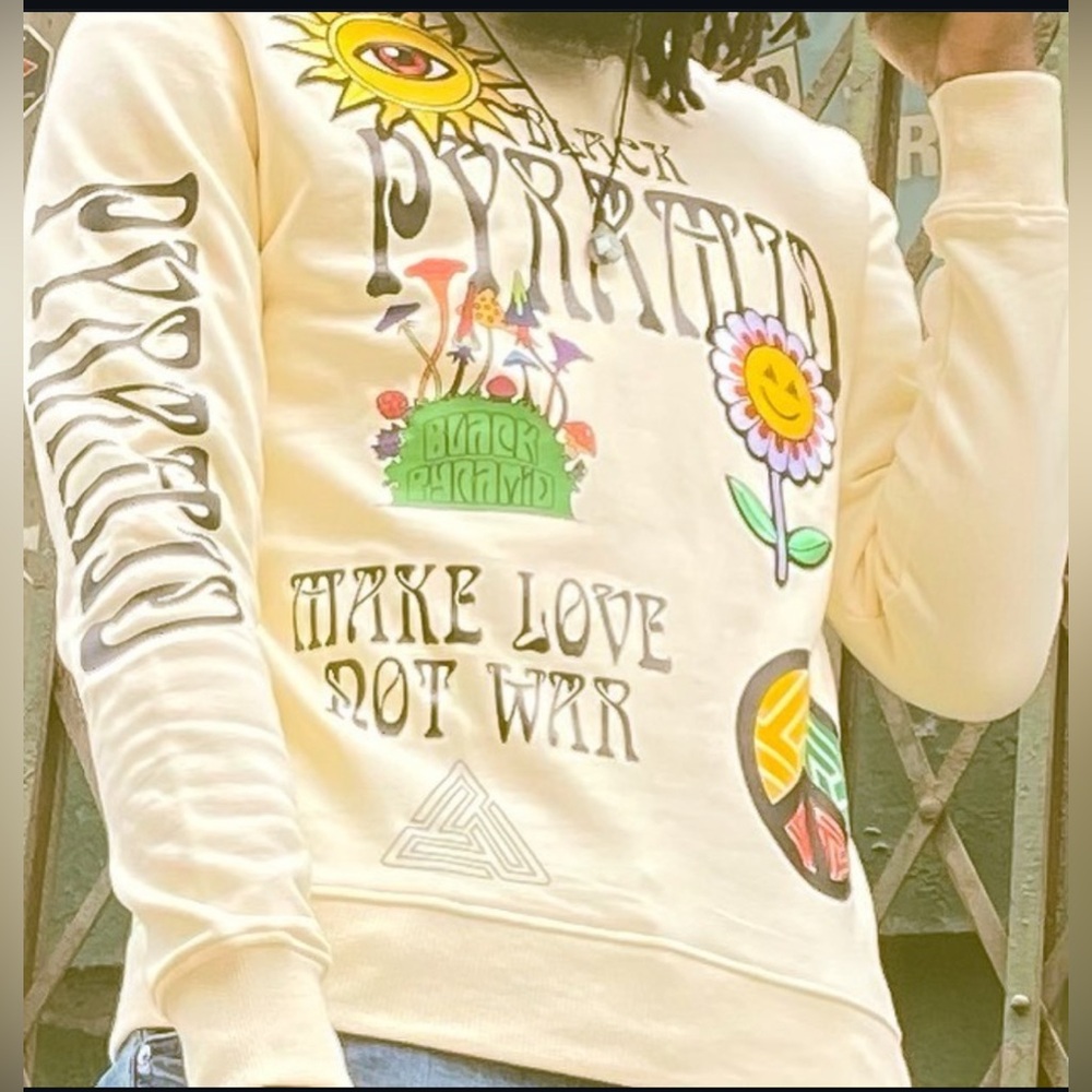 Black Pyramid Cream Crew Neck Sweater with Retro Graphics
